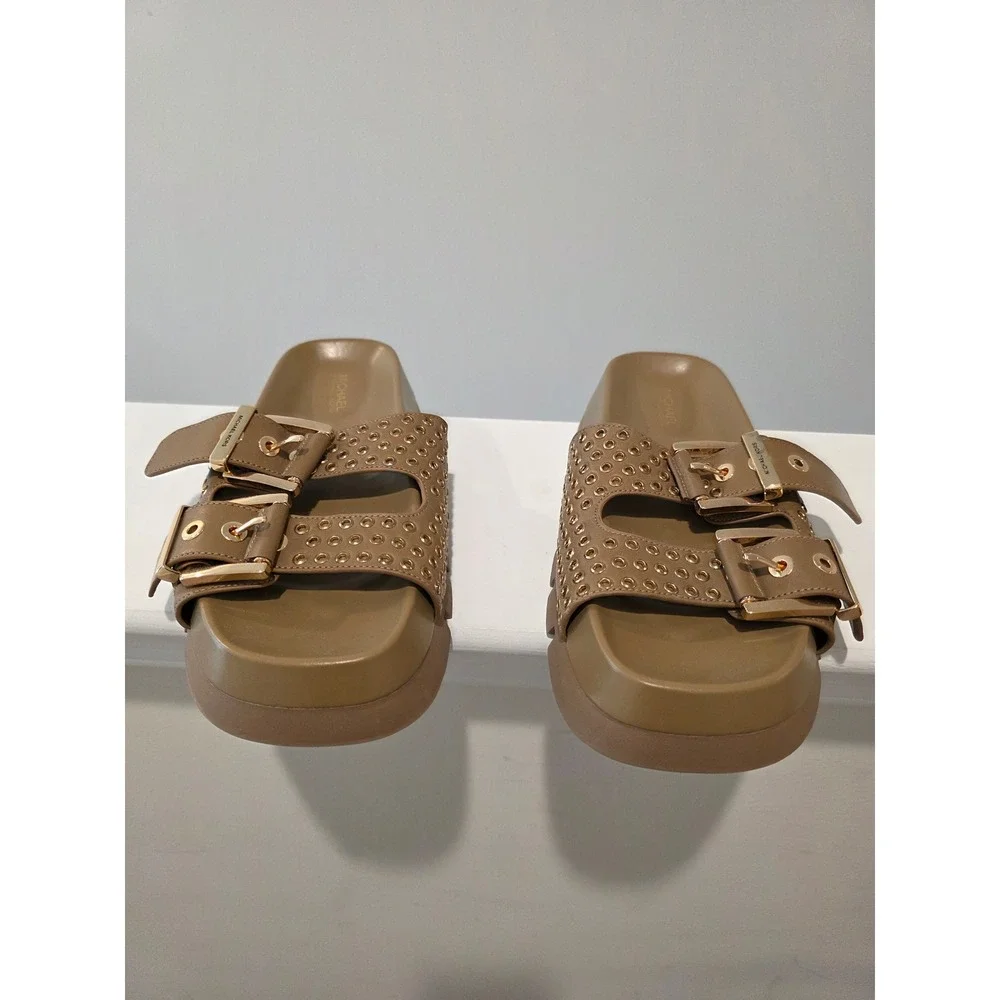 Womens sz 6 B Michael Kors Colby Flat Sandal Tan Leather Studded Platform‎ Slide